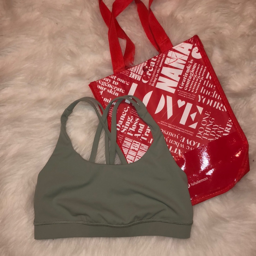 Lulu lemon sports bra